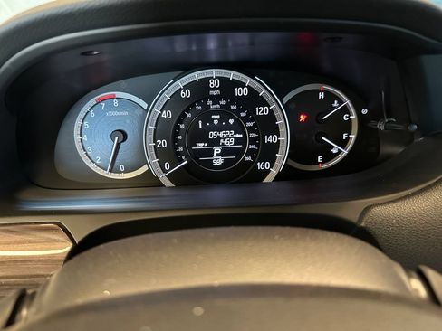 Used 2017 Honda Accord EX-L image 10
