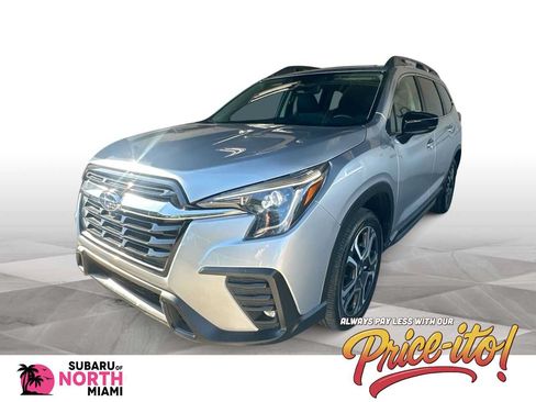 Used 2025 Subaru Ascent Limited AWD/4WD image 1