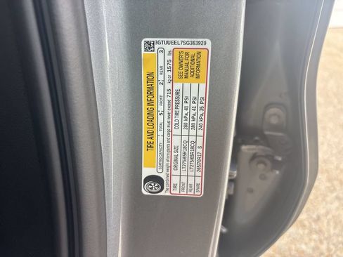 Certified 2025 GMC Sierra 1500 AT4 AWD/4WD image 34