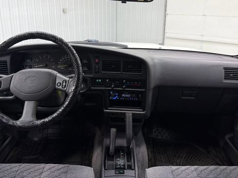 Used 1995 Toyota 4Runner SR5 AWD/4WD image 13
