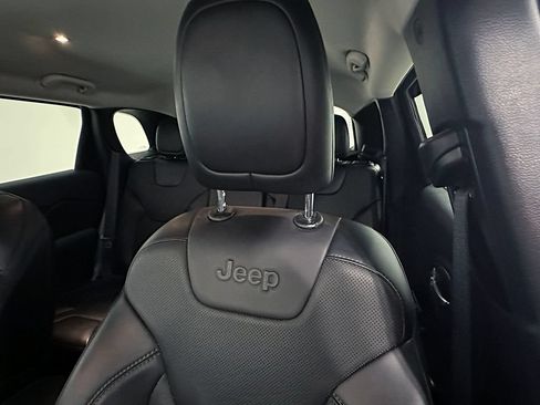 Used 2022 Jeep Cherokee Latitude Lux AWD/4WD image 21