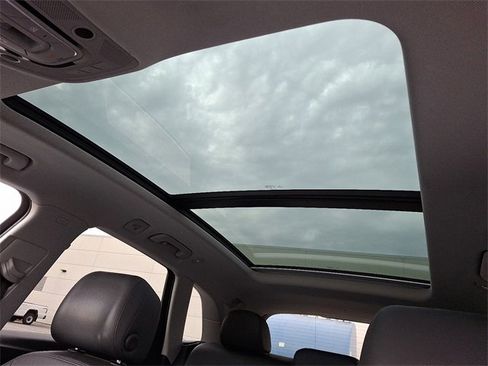 Used 2018 Audi Q5 2.0T Premium Plus w/ Premium Plus Package image 17