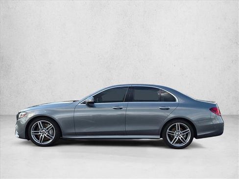 Used 2018 Mercedes-Benz E 300 image 9