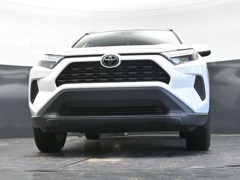 Used 2022 Toyota RAV4 XLE w/ Convenience Package image 34
