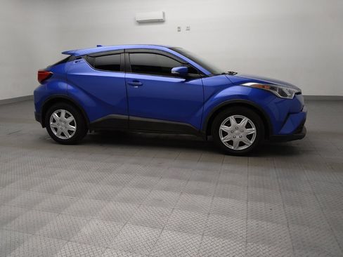 Used 2019 Toyota C-HR LE image 11