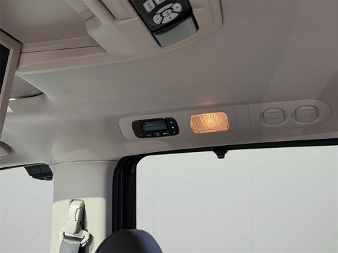 Used 2016 Honda Odyssey Touring image 25