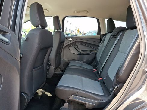Certified 2019 Ford Escape SE FWD image 10