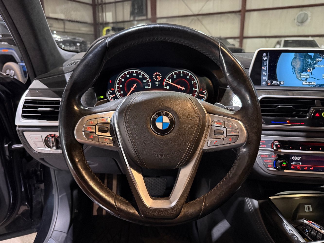 Used 2016 BMW 750i xDrive AWD/4WD image 31