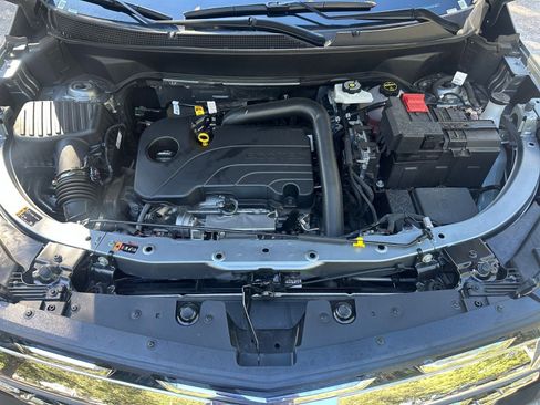 Used 2025 Chevrolet Equinox LT image 25