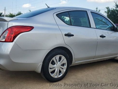 Used 2014 Nissan Versa S Plus image 11