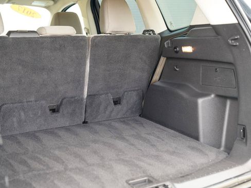 Used 2017 Ford Escape SE w/ Equipment Group 201A AWD/4WD image 20