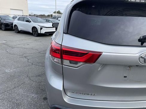 Used 2018 Toyota Highlander Plus image 18