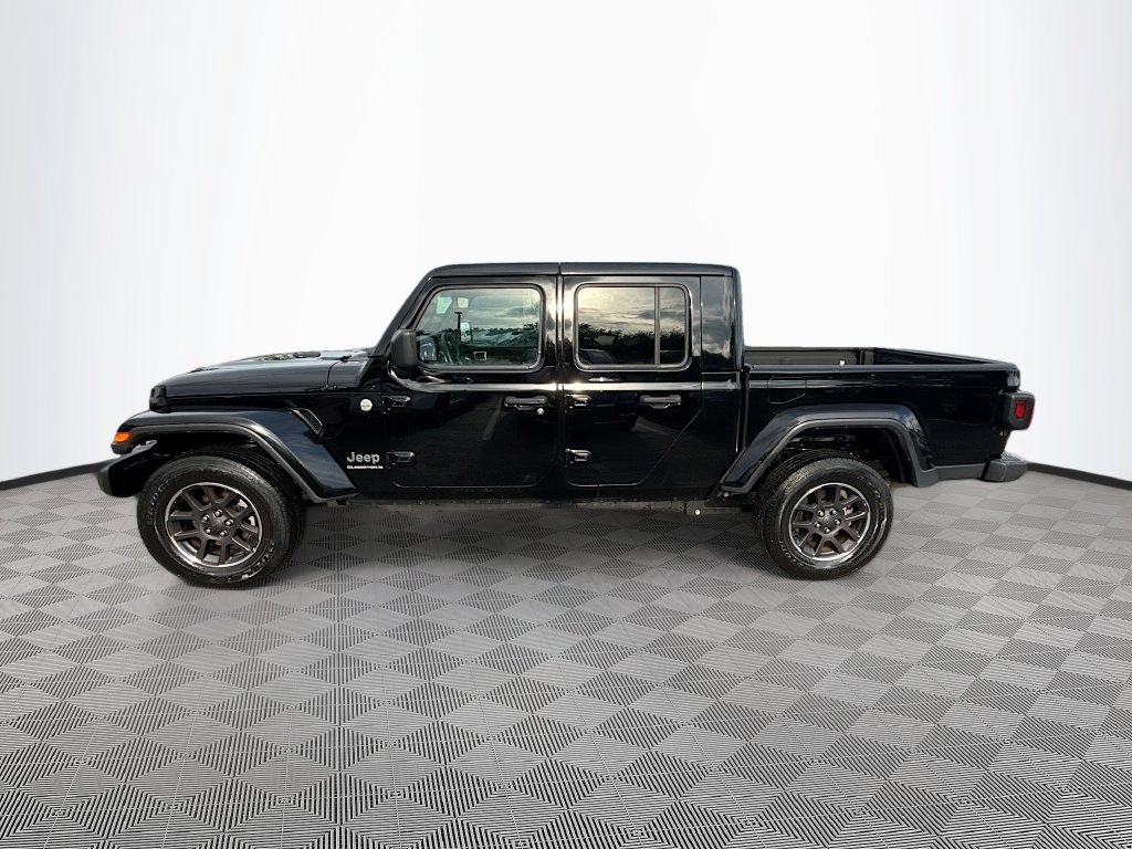 Certified 2023 Jeep Gladiator Overland AWD/4WD image 9
