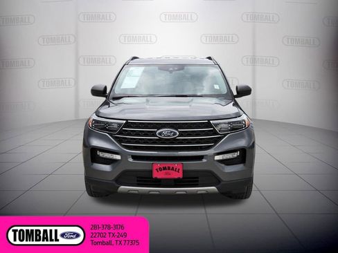 Used 2023 Ford Explorer XLT w/ Equipment Group 202A image 2