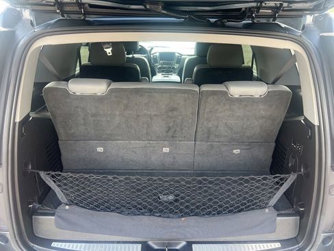 Used 2019 Chevrolet Tahoe LT w/ RST Edition image 19