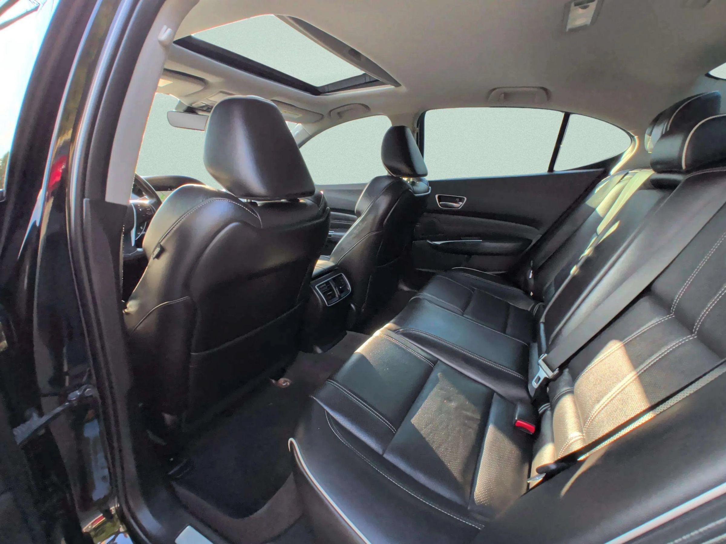 Used 2019 Acura TLX w/ Technology Package FWD image 33