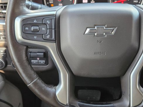 Used 2021 Chevrolet Suburban Z71 w/ Z71 Off-Road Package AWD/4WD image 21