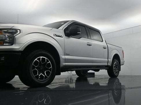 Used 2017 Ford F150 XLT w/ Equipment Group 302A Luxury AWD/4WD image 31