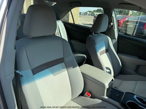 Used 2013 Toyota Camry LE FWD image 18