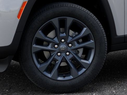 New 2026 Jeep Grand Cherokee Limited AWD/4WD image 8