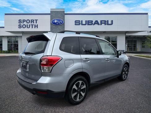 Used 2018 Subaru Forester 2.5i Premium AWD/4WD image 3