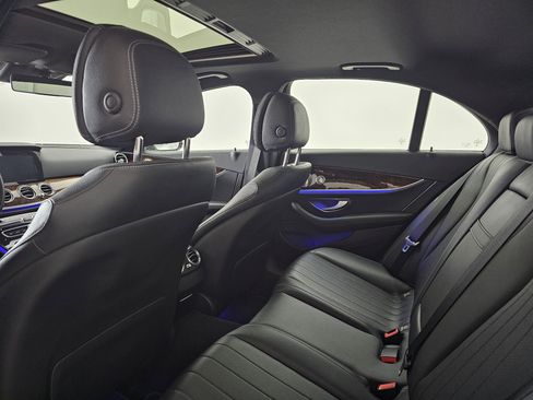 Used 2017 Mercedes-Benz E 300 4MATIC image 15