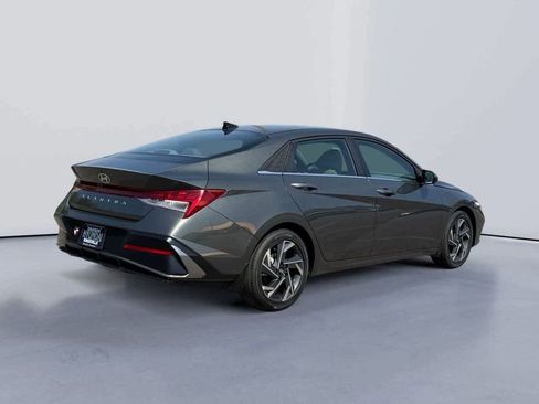 New 2025 Hyundai Elantra SEL w/ Cargo Package FWD image 7