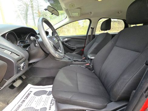 Used 2015 Ford Focus SE image 13