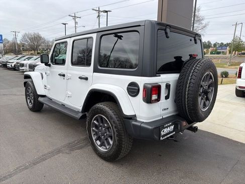 Used 2021 Jeep Wrangler Unlimited Sahara image 5