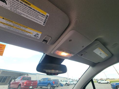 Used 2018 Buick Encore Preferred image 24