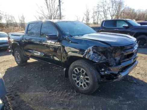 Used 2024 Chevrolet Colorado Z71 w/ Z71 Convenience Package 2 AWD/4WD image 1