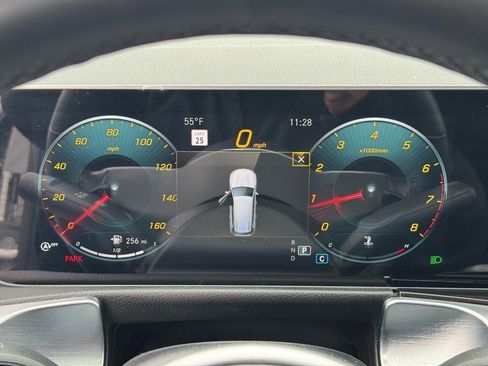 Certified 2021 Mercedes-Benz GLB 250 4MATIC image 29