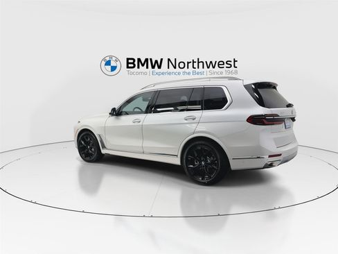 New 2026 BMW X7 xDrive40i AWD/4WD image 12
