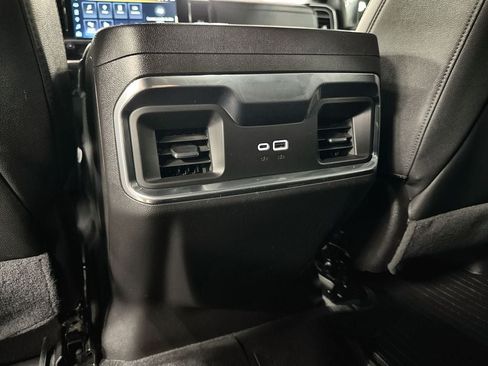 Used 2024 Chevrolet Silverado 1500 LTZ AWD/4WD image 27