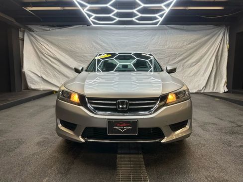 Used 2013 Honda Accord LX image 2