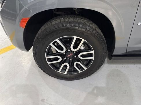 Used 2021 GMC Yukon AT4 w/ AT4 Premium Plus Package AWD/4WD image 39