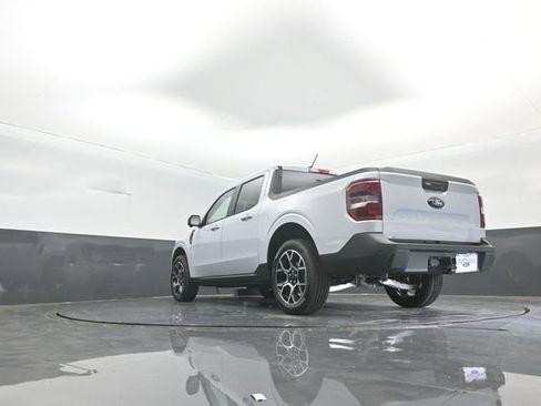 New 2025 Ford Maverick Lariat w/ 4K Tow Package image 32