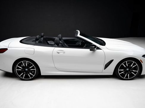 Used 2023 BMW M850i xDrive Convertible AWD/4WD image 38