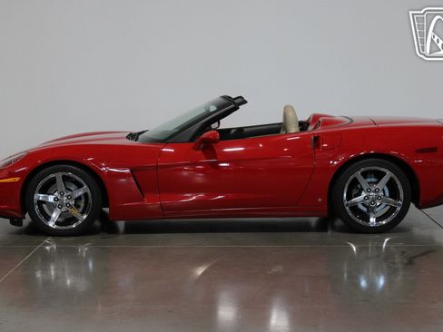 Used 2007 Chevrolet Corvette Convertible w/ Preferred Equipment Group image 18