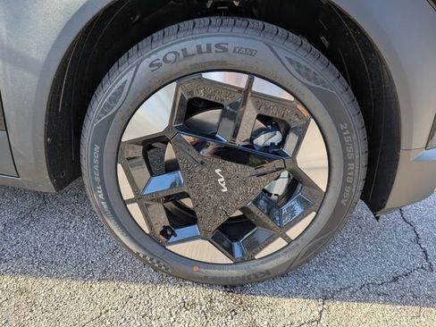 New 2027 Kia Seltos S FWD image 11