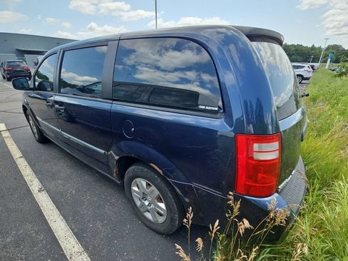 Used 2008 Dodge Grand Caravan SE FWD image 9