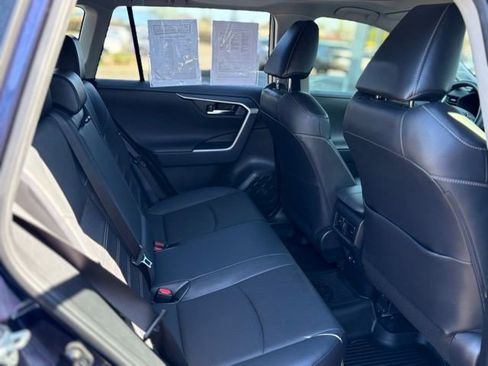 Used 2022 Toyota RAV4 Limited image 24