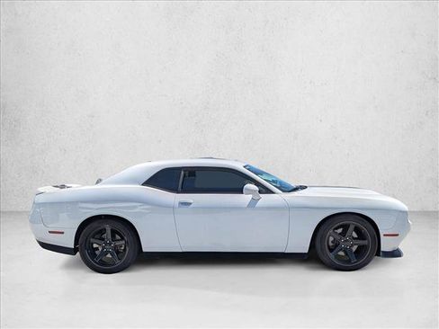 Used 2022 Dodge Challenger GT RWD image 4