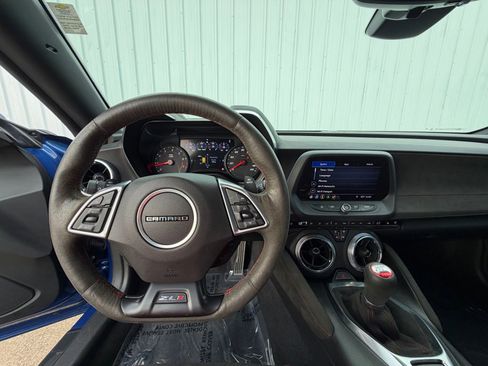 Used 2019 Chevrolet Camaro ZL1 RWD image 12
