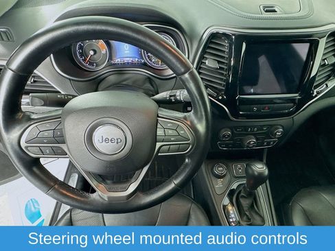 Used 2020 Jeep Cherokee Limited image 12