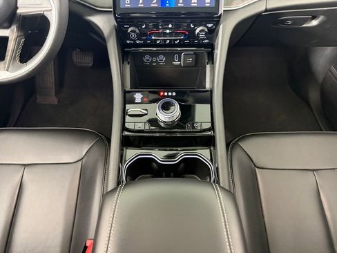 Used 2023 Jeep Grand Cherokee 4WD 4xe image 17