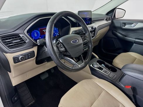 Used 2021 Ford Escape SEL w/ Technology Package AWD/4WD image 9