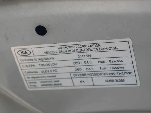 Used 2017 Kia Cadenza Technology FWD image 27