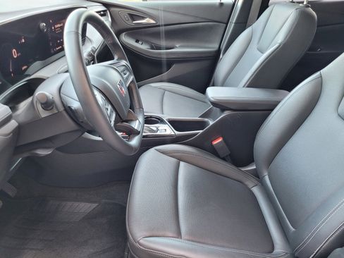 Used 2024 Buick Encore GX Sport Touring image 21