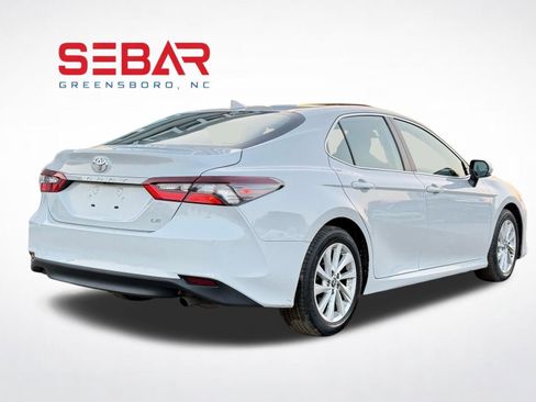 Used 2024 Toyota Camry LE w/ Convenience Package image 7